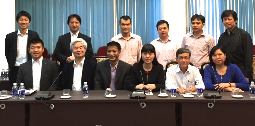 2015年4月、ベトナム国鉄・ウェザーニューズ共同で 開催した気象リスクに関する意見交換会の様子